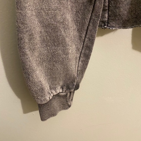 Garage Acid Wash Cropped Hoodie - Picture 2 of 5